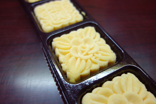 御華興食品公司:御華興 綠豆冰沙糕 饒河夜市 軟軟綿綿