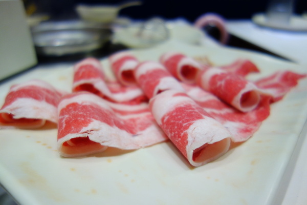 鍋霸王：鍋霸王 三重 吃到飽 300初頭