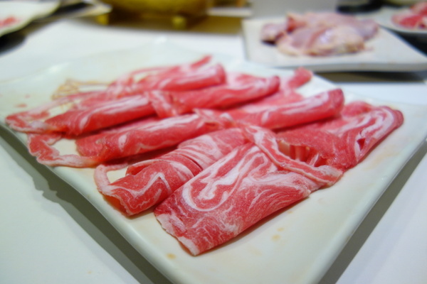 鍋霸王：鍋霸王 三重 吃到飽 300初頭