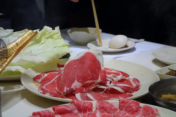 鍋霸王：鍋霸王 三重 吃到飽 300初頭