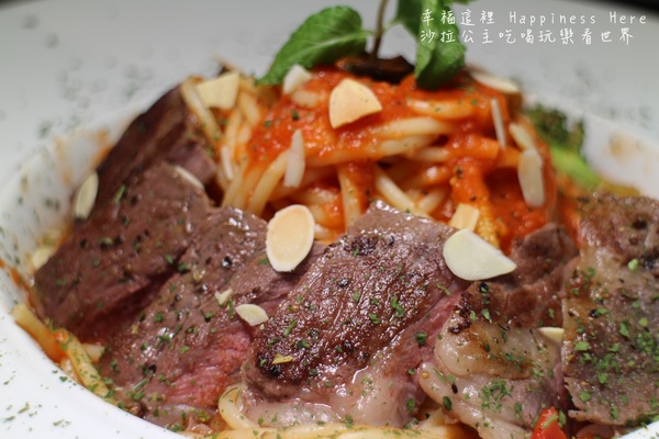 幸福這裡 Happiness Here：新北『幸福這裡 Happiness Here(板橋觀光店)』早午餐/下午茶/包場