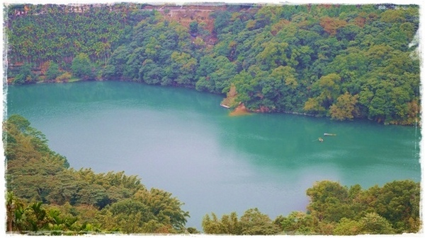 石碇落羽松：【新北◍•ᴗ•◍石碇】塗潭道路✯私房景點・石碇落羽松｜坐落於秘境邊的落羽松大道