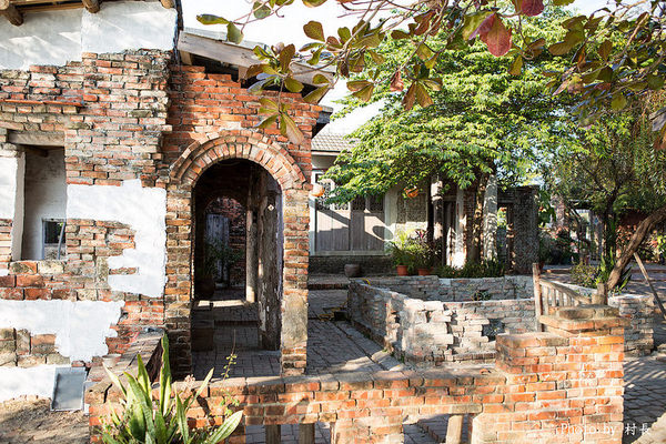 老塘湖藝術坊。草坔五路財神廟:【遊記】{台南。學甲區}仿古懷舊-老塘湖藝術坊