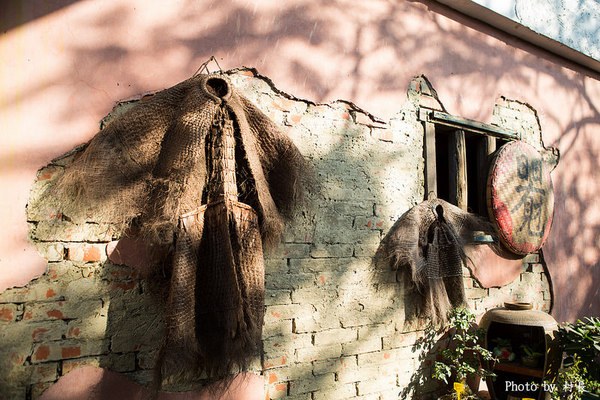 老塘湖藝術坊。草坔五路財神廟:【遊記】{台南。學甲區}仿古懷舊-老塘湖藝術坊