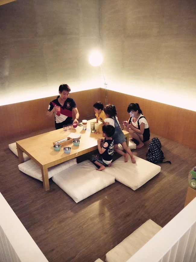 │食。台中西屯│叉子ㄨ子-超氣派北歐風親子餐廳。沙抗、文創