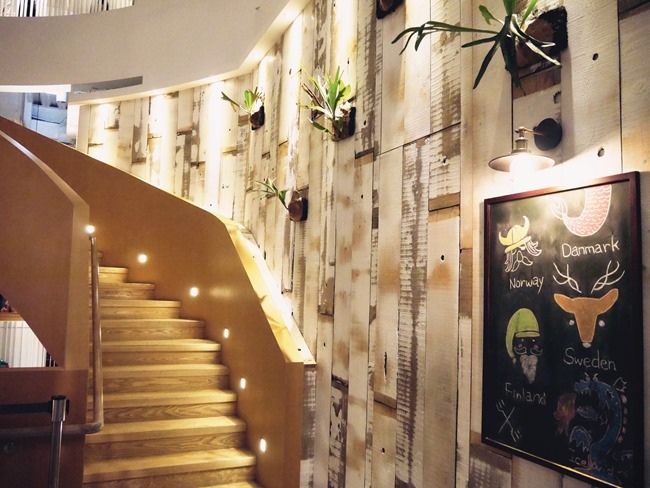 │食。台中西屯│叉子ㄨ子-超氣派北歐風親子餐廳。沙抗、文創