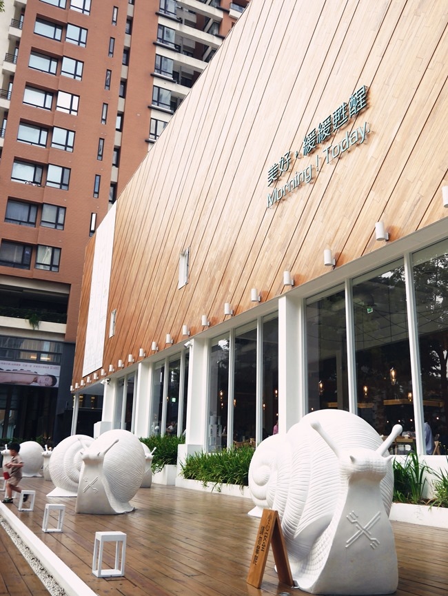 │食。台中西屯│叉子ㄨ子-超氣派北歐風親子餐廳。沙抗、文創