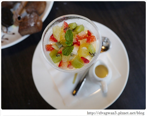 台中樂昂-樂昂Love One-台中健行店-蜜糖領結-領結吐司-新菜單-虱目魚燉飯-鴨胸-排餐-巧克力領結-可頌圈-25-2-204-1