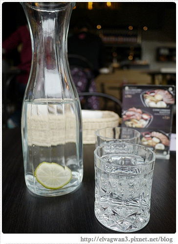 台中樂昂-樂昂Love One-台中健行店-蜜糖領結-領結吐司-新菜單-虱目魚燉飯-鴨胸-排餐-巧克力領結-可頌圈-8-956-1