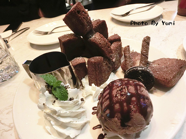 樂昂咖啡(健行店):【台中食記】進擊吐司~領結吐司可愛登場!!義大利麵也非常美味!!@樂昂咖啡LOVE ONE CAFE(健行店)