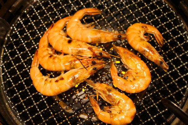 牛角日式炭火燒肉: 燒肉吃到飽(南紡夢時代)：[台南]大口燒肉吃到飽 牛角日式炭火燒肉 (南紡夢時代店)