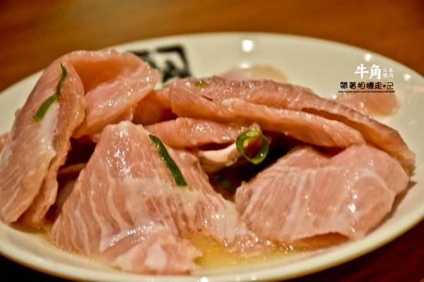 牛角日式炭火燒肉(台南夢時代店)：台南 東區．平日也要吃到飽 大口吃肉 牛角日式炭火燒肉(台南南紡夢時代)