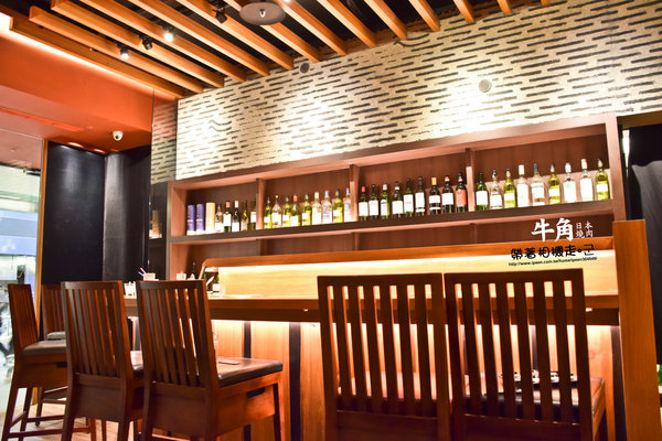 牛角日式炭火燒肉(台南夢時代店)：台南 東區．平日也要吃到飽 大口吃肉 牛角日式炭火燒肉(台南南紡夢時代)