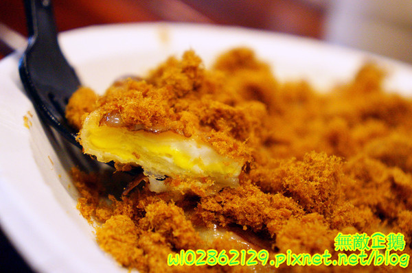 泰式香蕉煎餅-台南永康店：【台南-永康區】泰式x香蕉煎餅..幫國王穿新衣吧~泥巴布丁奶奶/香蕉騙牛奶《台南泰早安-香蕉煎餅&泰式奶茶》