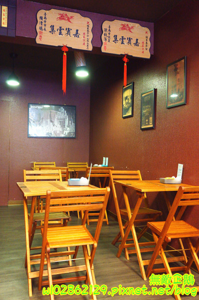 泰式香蕉煎餅-台南永康店：【台南-永康區】泰式x香蕉煎餅..幫國王穿新衣吧~泥巴布丁奶奶/香蕉騙牛奶《台南泰早安-香蕉煎餅&泰式奶茶》