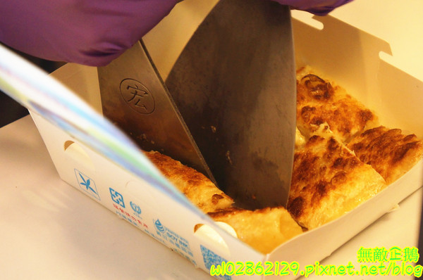 泰式香蕉煎餅-台南永康店：【台南-永康區】泰式x香蕉煎餅..幫國王穿新衣吧~泥巴布丁奶奶/香蕉騙牛奶《台南泰早安-香蕉煎餅&泰式奶茶》