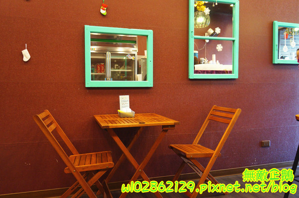 泰式香蕉煎餅-台南永康店：【台南-永康區】泰式x香蕉煎餅..幫國王穿新衣吧~泥巴布丁奶奶/香蕉騙牛奶《台南泰早安-香蕉煎餅&泰式奶茶》