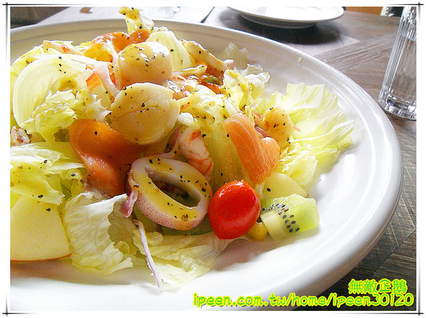 金色三麥：【台南-東區】彷若來到哈利波特的城堡...喝酒聊天的好地方...《金色三麥》