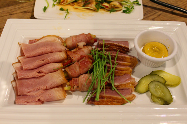 金色三麥：[台南]蜂蜜啤酒x德國豬腳 金色三麥 (南紡夢時代店)