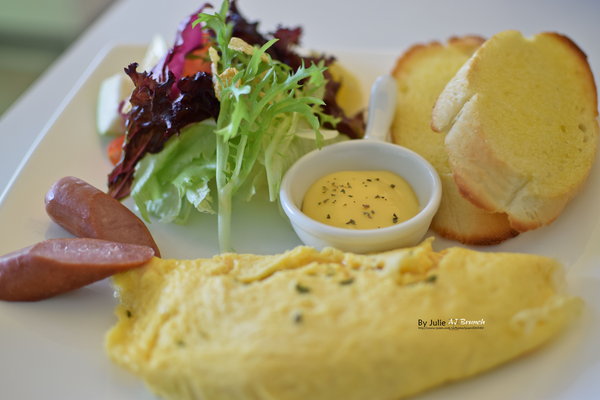 AJ Brunch:台南 東區.蛋捲 & 班尼迪克蛋 份量多的美式早午餐 AJ Brunch