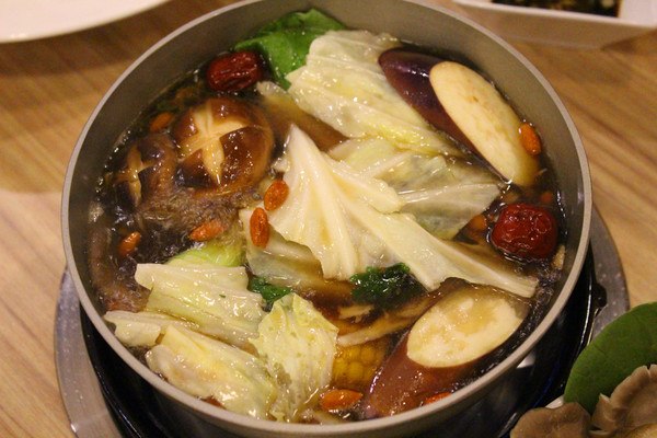 Mr.wheat 小麥先生創意料理(永康旗艦店)：[台南]冬天就是要吃鍋 Mr.wheat 小麥先生鍋物館