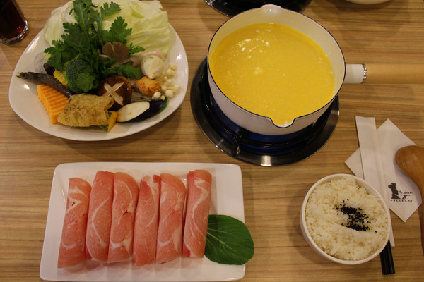 Mr.wheat 小麥先生創意料理(永康旗艦店)：[台南]冬天就是要吃鍋 Mr.wheat 小麥先生鍋物館