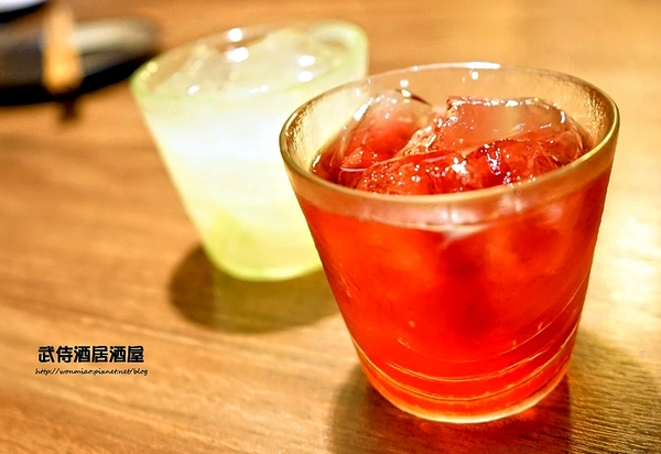 武侍酒 日式居酒屋:【南港展覽館/串燒/炸串 推薦】平價用心服務好, 三五好友聊天喝酒好地方 ✿✿ 武侍酒居酒屋 ✿✿ (完整菜單)