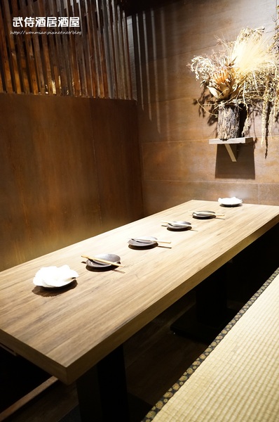 武侍酒 日式居酒屋:【南港展覽館/串燒/炸串 推薦】平價用心服務好, 三五好友聊天喝酒好地方 ✿✿ 武侍酒居酒屋 ✿✿ (完整菜單)