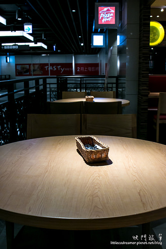 必勝客南港店 (4)