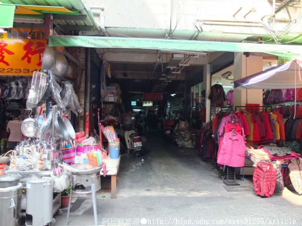 嘉義東市場:【旅行遊記。嘉義市】東市場。嘉義人的大廚房 保有古老風味的大市場