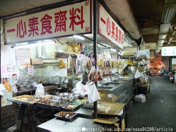 嘉義東市場:【旅行遊記。嘉義市】東市場。嘉義人的大廚房 保有古老風味的大市場