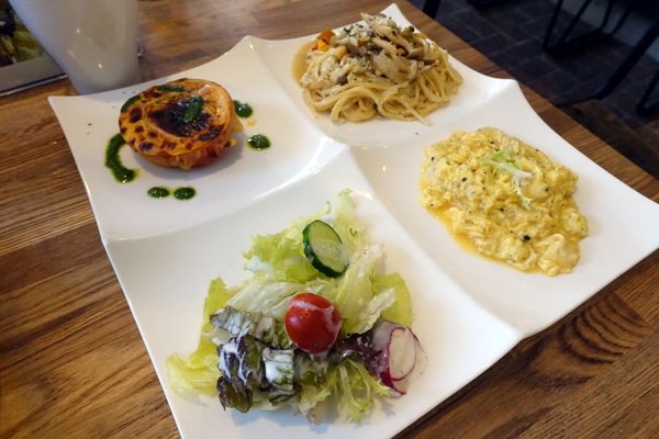 左巴好室．好事：(胖樺食記)台北公館美食「左巴好室·好事」，慵懶愜意適合帶個筆電消磨一個下午。商業午餐/下午茶/溫州街/咖啡廳