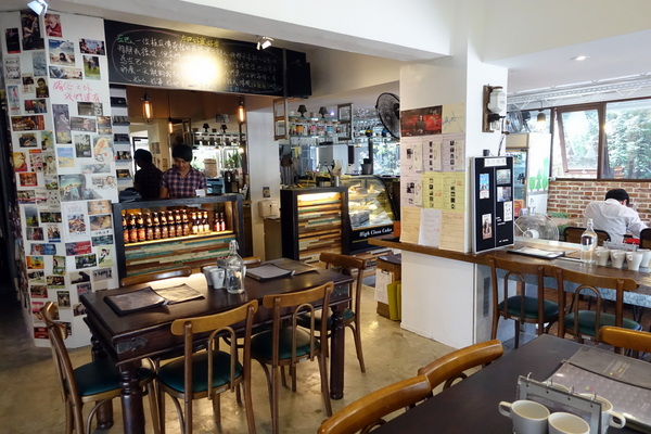 左巴好室．好事：(胖樺食記)台北公館美食「左巴好室·好事」，慵懶愜意適合帶個筆電消磨一個下午。商業午餐/下午茶/溫州街/咖啡廳