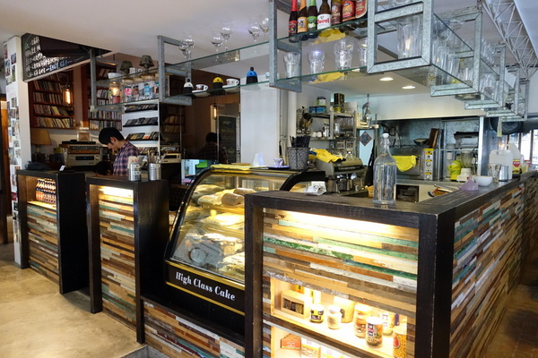 左巴好室．好事：(胖樺食記)台北公館美食「左巴好室·好事」，慵懶愜意適合帶個筆電消磨一個下午。商業午餐/下午茶/溫州街/咖啡廳