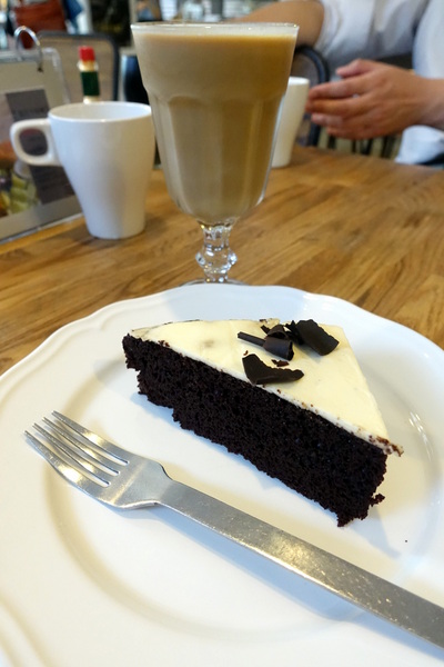 左巴好室．好事：(胖樺食記)台北公館美食「左巴好室·好事」，慵懶愜意適合帶個筆電消磨一個下午。商業午餐/下午茶/溫州街/咖啡廳