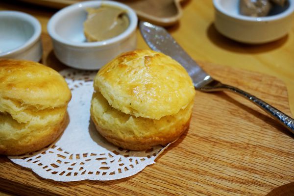 Colive tea house：邀約【信義】Colive tea house。茶香繚繞。滿足好滋味