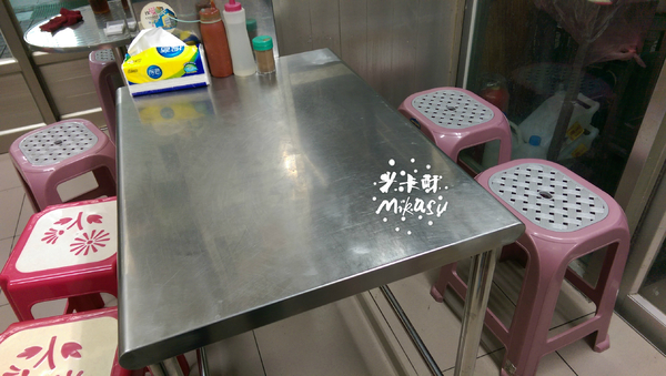 汾陽餛飩店:【高雄/食﹡左營】宵夜場左營老街.餛飩料多實在超滿足.汾陽餛飩店