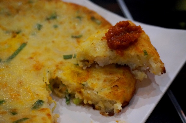 The Owl 敖唷 - 韓式湯飯專賣:The Owl 敖唷:馬鈴薯豬骨湯+生菜包五花+薯泥煎餅