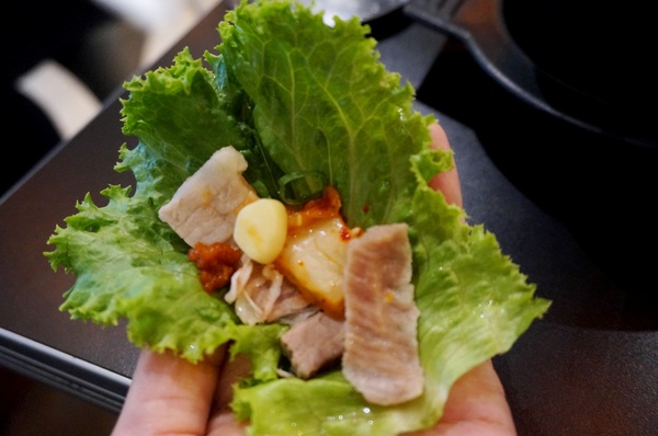 The Owl 敖唷 - 韓式湯飯專賣:The Owl 敖唷:馬鈴薯豬骨湯+生菜包五花+薯泥煎餅