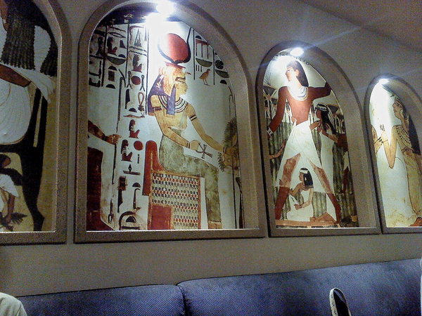 烏列爾異國創意料理(埃及館)：烏列爾異國料理-左營區自由二路142-1號2樓