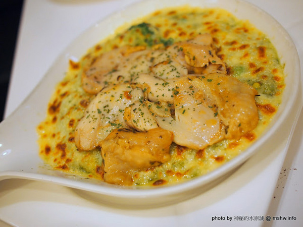 Nu Pasta(台中向心店)：【食記】台中NU PASTA(台中向心店)義大利麵.焗烤.吐司盒子.茶飲專賣店@南屯 : 品質,口味與份量拿捏的都不錯!值得一試的平價義大利麵餐廳