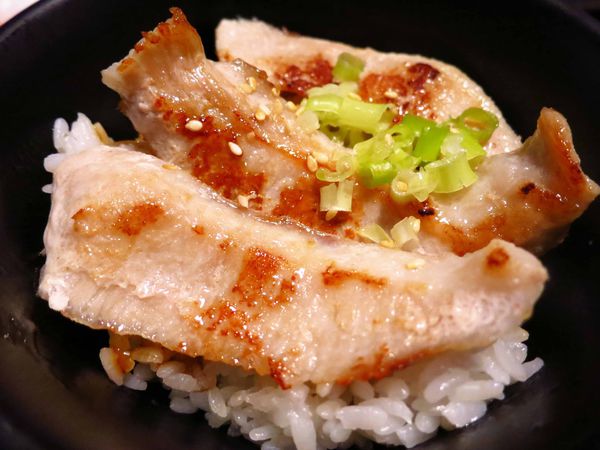 【板橋】9%酒趴串燒Bar-大口吃肉飲酒作樂-居酒屋