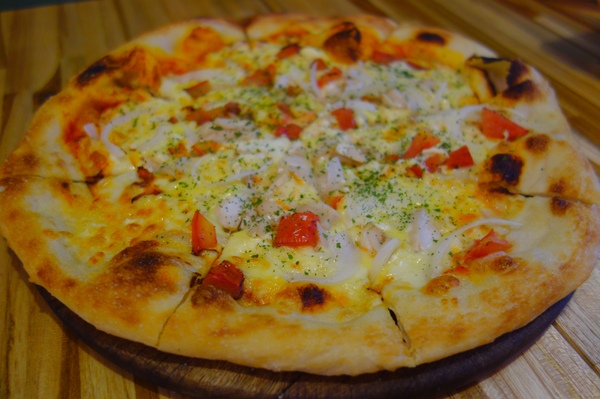 披薩工廠PizzaFactory：1040111[官本金文愛台灣]台中市霧峰區創始店披薩工廠PizzaFactory單點附贈濃湯平日超值午餐大優惠飲料無限暢飲喝到飽