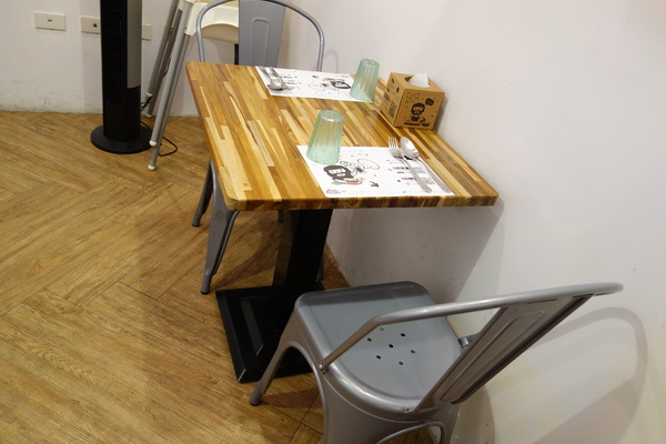 披薩工廠PizzaFactory：1040111[官本金文愛台灣]台中市霧峰區創始店披薩工廠PizzaFactory單點附贈濃湯平日超值午餐大優惠飲料無限暢飲喝到飽