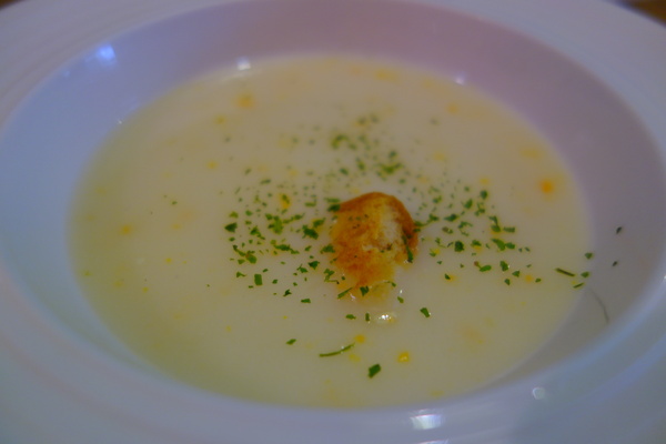 披薩工廠PizzaFactory：1040111[官本金文愛台灣]台中市霧峰區創始店披薩工廠PizzaFactory單點附贈濃湯平日超值午餐大優惠飲料無限暢飲喝到飽