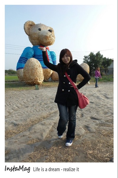 台中地景節之 迷失的小熊：台中地景藝術節~迷失的小熊