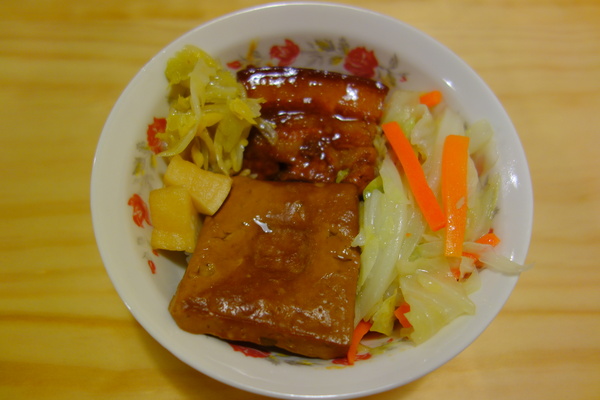 回田香：1031220[官本金文愛台灣]台中市北區回田香用心做的料理感動您我的心回歸家鄉道地香甜的好滋味