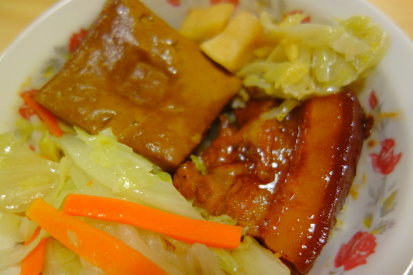 回田香：1031220[官本金文愛台灣]台中市北區回田香用心做的料理感動您我的心回歸家鄉道地香甜的好滋味