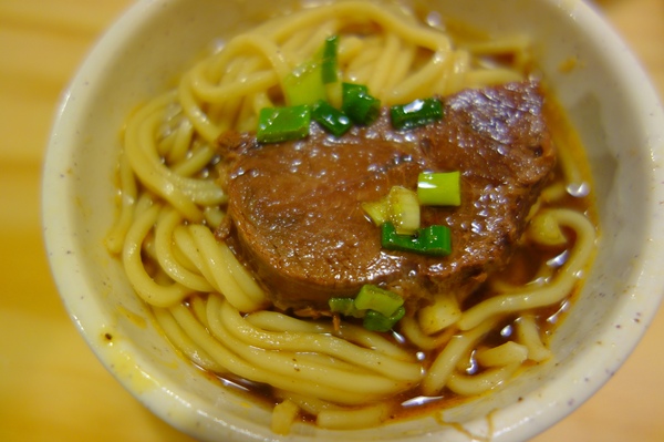 回田香：1031220[官本金文愛台灣]台中市北區回田香用心做的料理感動您我的心回歸家鄉道地香甜的好滋味