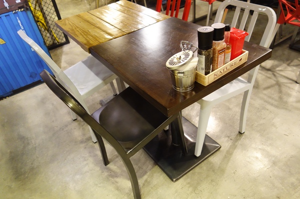 義樓Italiano：1031223[官本金文愛台灣]台中市北區與P小姐一起嗜賣嚐鮮義樓Italiano時尚工業風美味比薩魂還有燉飯與義大利麵